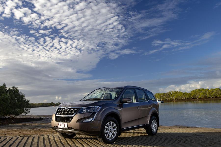  Mahindra XUV500 2019 года  (AU) (фото 3 из 13)
